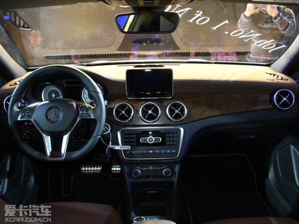 Domestic Mercedes-Benz GLA will officially go offline and will be unveiled at the Shanghai Auto Show.
