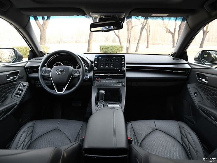 FAW Toyota Asia Dragon 2019 Double Engine 2.5L High Edition FAW Toyota Asia Dragon 2019 Double Engine 2.5L High Edition