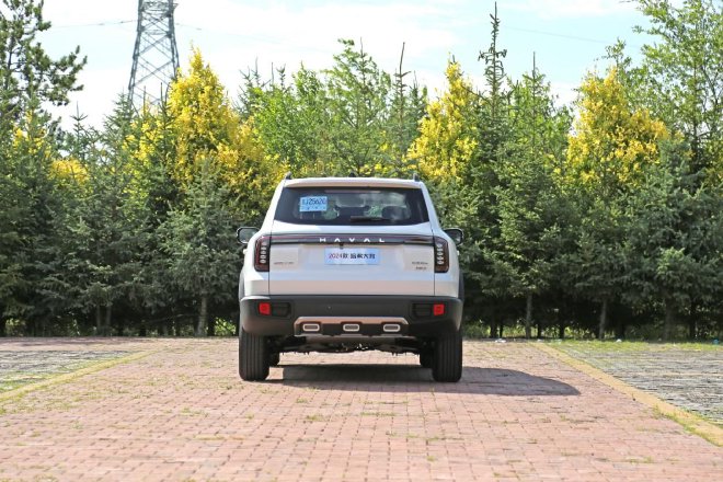 Test drive the 2024 Haval Big Dog and watch the urban elite play wild fun.