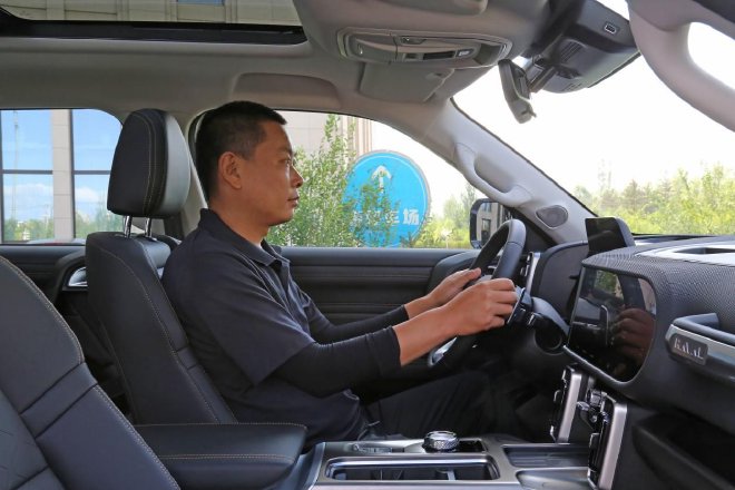 Test drive the 2024 Haval Big Dog and watch the urban elite play wild fun.
