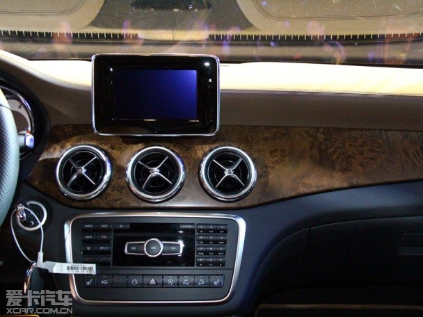 Domestic Mercedes-Benz GLA will officially go offline and will be unveiled at the Shanghai Auto Show.