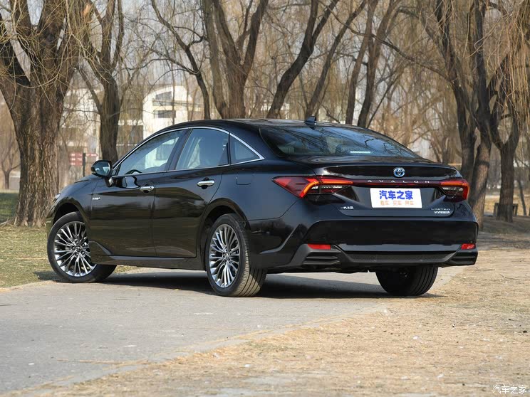 FAW Toyota Asia Dragon 2019 Double Engine 2.5L High Edition FAW Toyota Asia Dragon 2019 Double Engine 2.5L High Edition